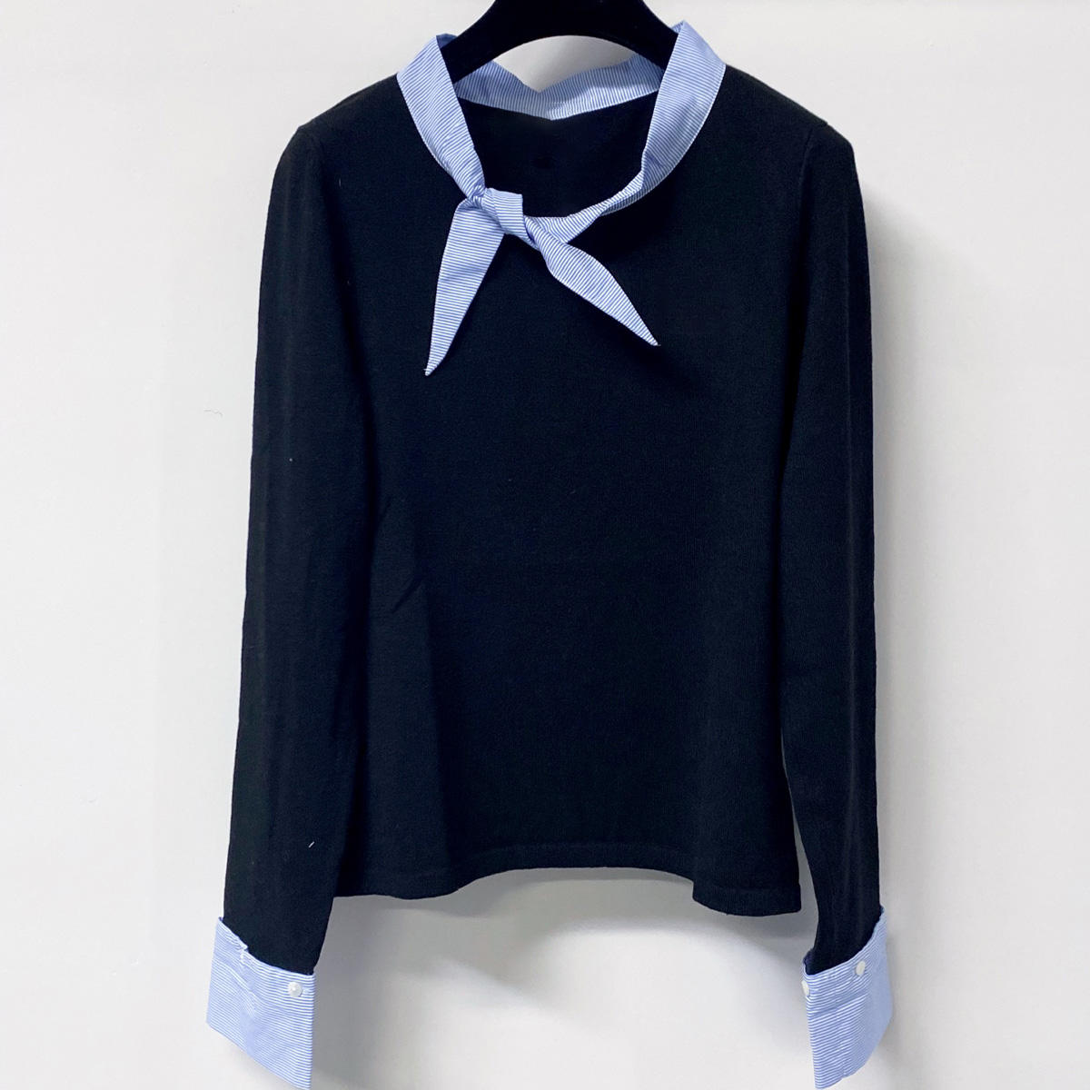Women Fashion Necktie - เสื้อถักคอผูกสำหรับผู้หญิงคุณภาพสูง ลายทางตัดกันที่คอและปลายแขน แขนยาว ทรงพอดีตัว ดีไซน์เสื้อสองชิ้นหลอกตา lyt2672311