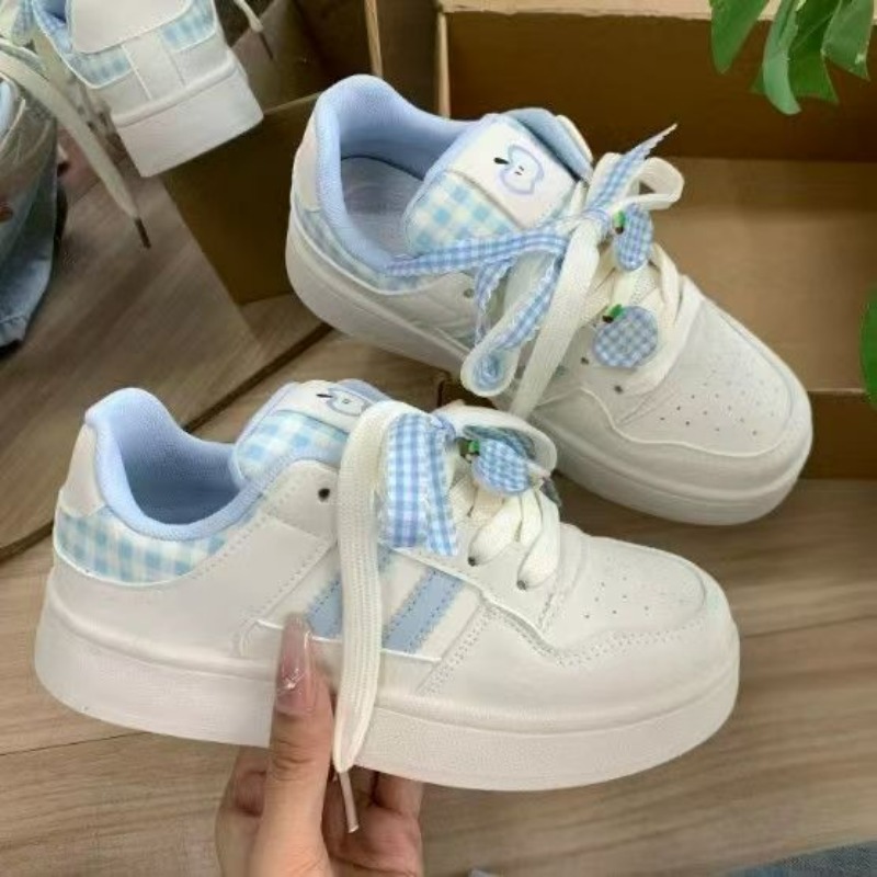 Sneakers Fashion Women - รองเท้าผ้าใบพื้นหนาน่ารักสำหรับผู้หญิง หนังแท้ ผูกเชือก ลายการ์ตูน แฟชั่นลำลอง น้ำหนักเบา