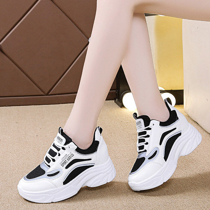 Sneakers Fashion Women - รองเท้าผ้าใบผู้หญิงสไตล์อินเทรนด์ พื้นหนาเพิ่มความสูง รองเท้าผ้าใบสีขาวลำลอง รองเท้าตาข่ายแฟชั่น