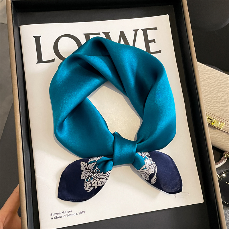 ผ้าพันคอขนาดเล็กพิมพ์ลายผู้หญิ - Women Fashion Necktie บทวิจารณ์และราคา