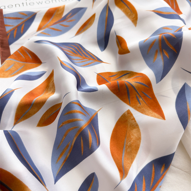 แบรนด์หรูพิมพ์ 70 ซม.ผ้าพันคอผ - Women Fashion Necktie บทวิจารณ์และราคา